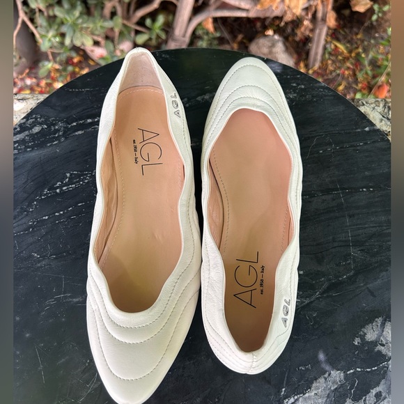 Agl Attilio Giusti Leombruni
Denise Flat In Off White wome size 7 - Picture 9 of 16